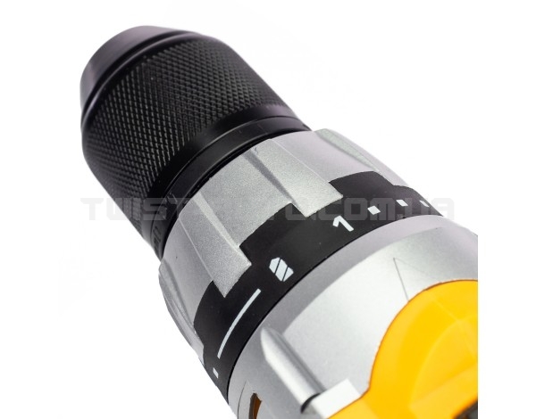 Акумуляторний дриль-шуруповерт з комлектом JCB Tools JCB-18DD-2X-E Акумуляторний дриль-шуруповерт з комлектом JCB Tools JCB-18DD-2X-E