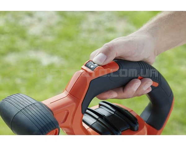 Садовий пилосос електричний BLACK+DECKER BEBLV300 Садовий пилосос електричний BLACK+DECKER BEBLV300