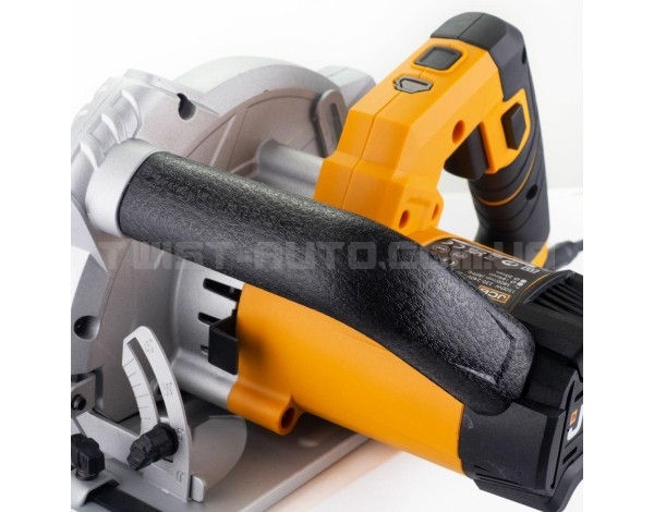 Пила циркулярна електрична (1500W, 5800 об/хв, діаметр диска 184 мм) JCB-CS1500-E Пила циркулярна електрична (1500W, 5800 об/хв, діаметр диска 184 мм) JCB-CS1500-E