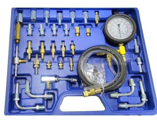 Тестер тиску палива в наборі з адаптерами 46пр. (0-10 bar) в кейсі.