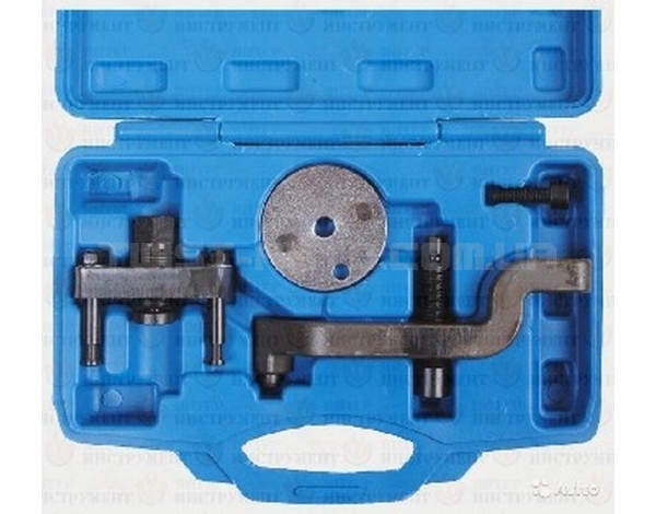 Набор приспособлений для демонтажа водяного насоса 4 предмета (VAG 2.5 TDI) , в кейсе ROCKFORCE RF-401713