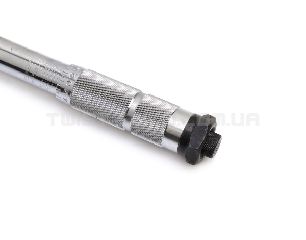 Динамометричний ключ 1/2" 28-210 Нм +3 головки та подовжувач Geko G10064 Динамометричний ключ 1/2" 28-210 Нм +3 головки та подовжувач Geko G10064