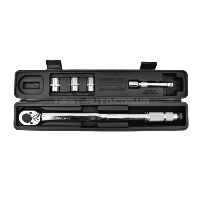 Динамометрический ключ 1/2" 28-210 Нм +3 головки и удлинитель Geko G10064