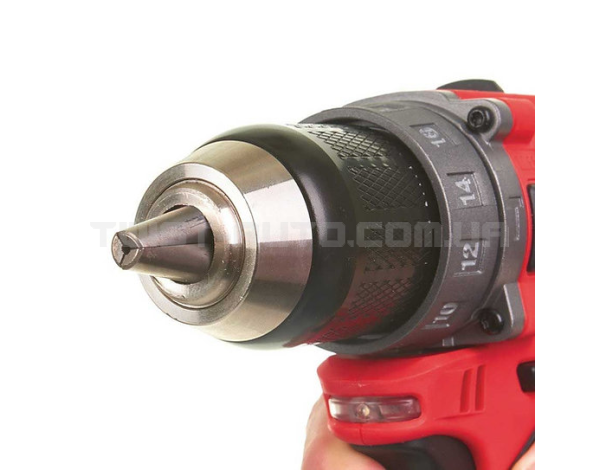 Набір з 2-х акумуляторних інструментів M12 FPP2AX-423P MILWAUKEE 4933478825 Набір з 2-х акумуляторних інструментів M12 FPP2AX-423P MILWAUKEE 4933478825